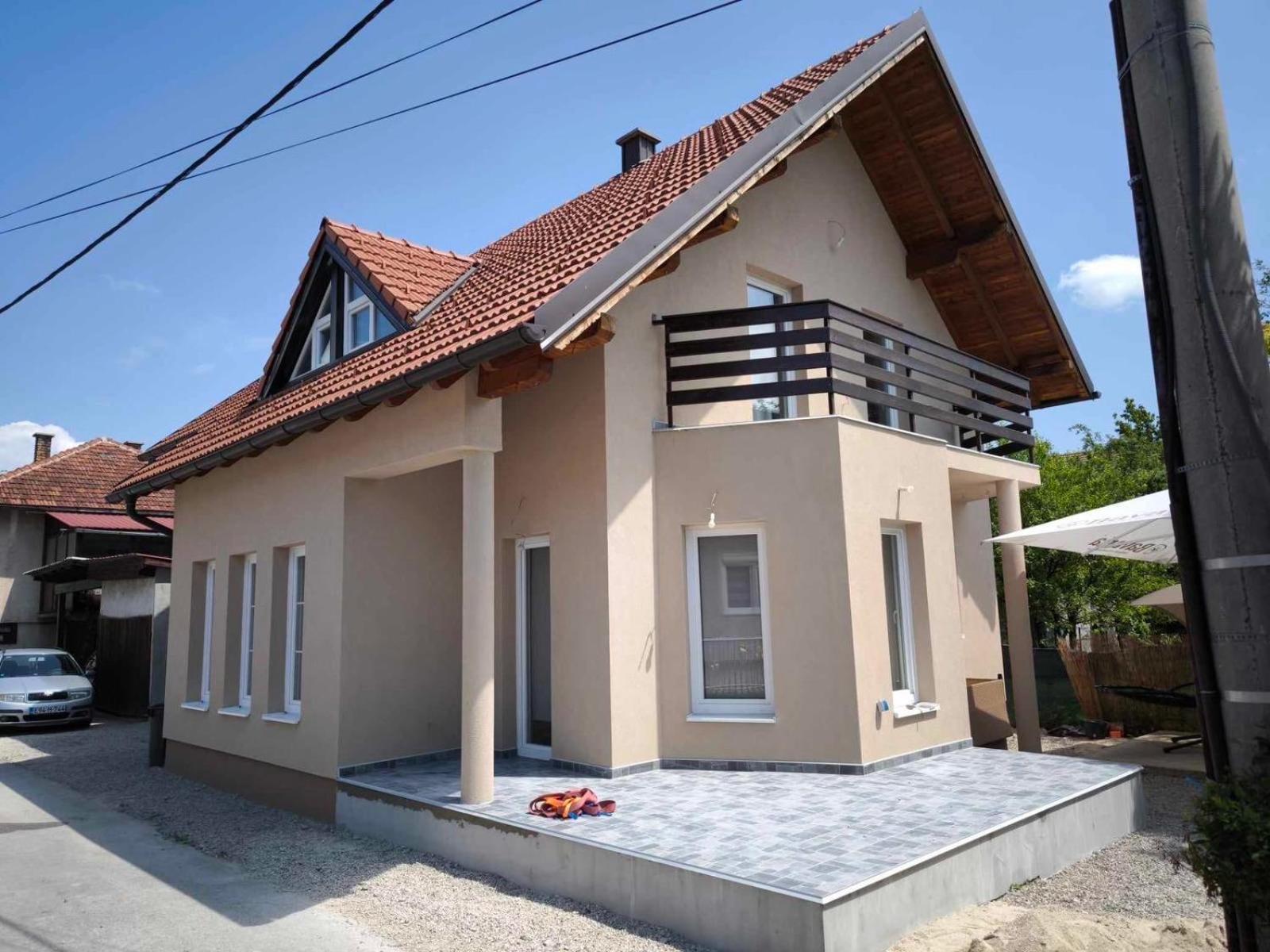 Una Bihac Luaran gambar